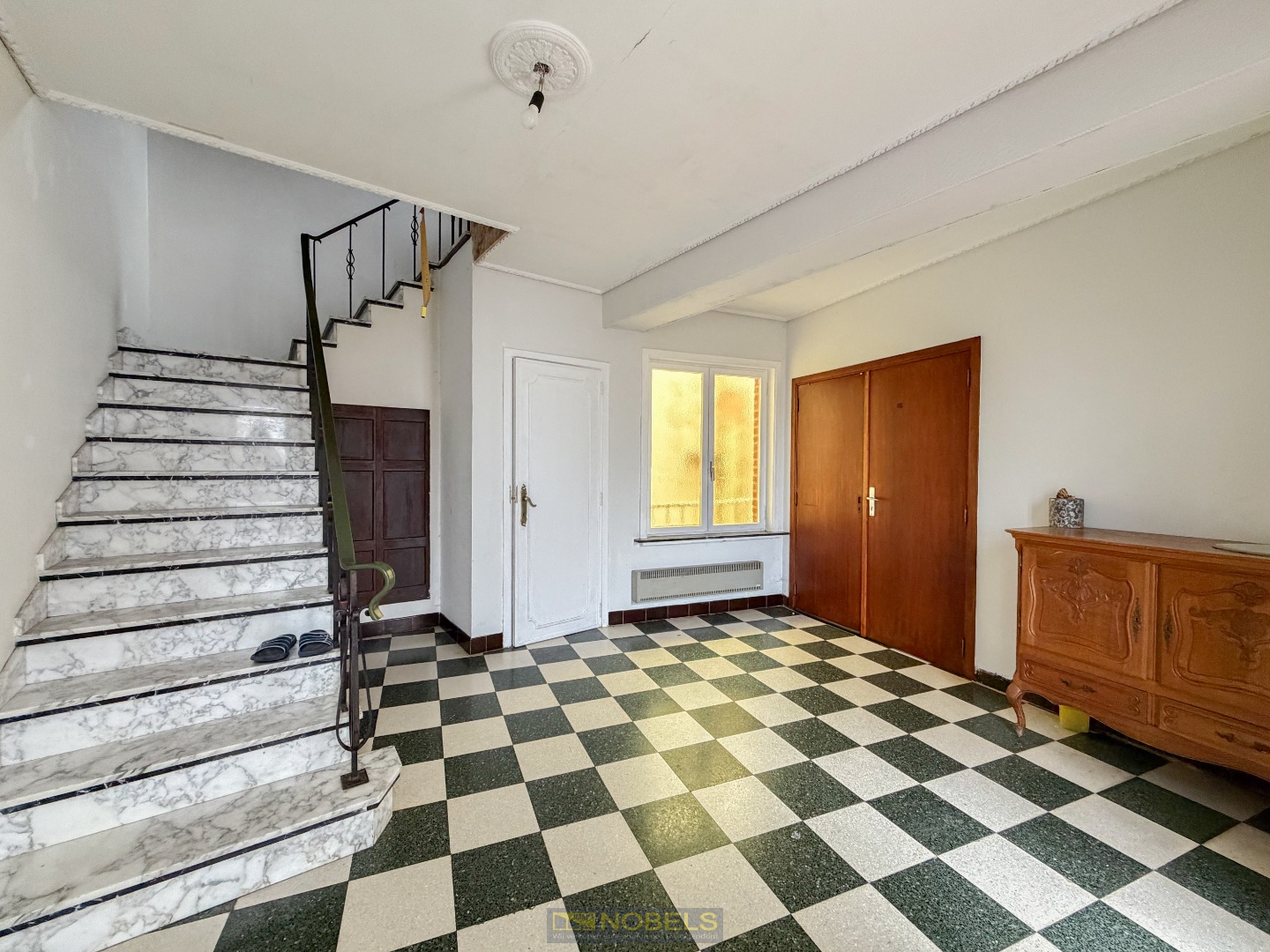 À vendre, maison semi-ouverte polyvalente avec potentiel de rénovation à Brakel ! - photo 4