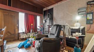 Ruime woning met 4 slaapkamers en enorm veel potentieelBent u op zoek naar een woning die u volledig naar eigen smaak kan inrichten? Deze ruime...