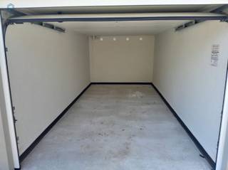 <p><span>GARAGE BOX FOR RENT IN GERAARDSBERGEN</span></p><p><span> </span></p><p><span>These garage boxes are located on a side street of the Hoge Buizemont.</span></p><p><span> </span></p><p><span>The garage boxes are very centrally located, near the center and the train station of Geraardsbergen.</span></p><p><span> </span></p><p><span>Suitable for parking a car or as storage space for furniture and other personal belongings.</span></p><p><span> </span></p><p><span>Rent price: 1000€ / year. </span></p><p><span>Rental deposit of 1000€.</span></p><p><span> </span></p><p><span>Please respond to the ad, we will call you to schedule an appointment. </span></p>