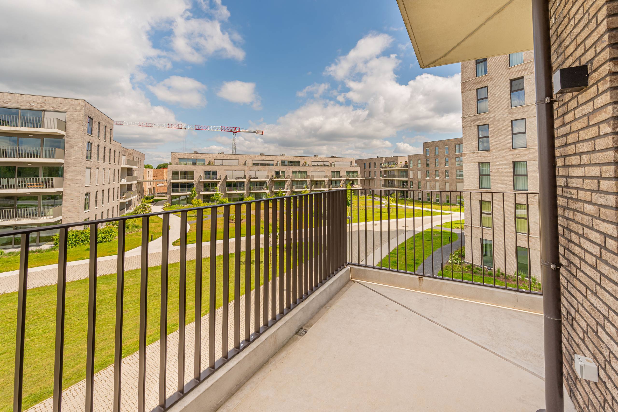 Nieuwbouwappartement met 2 slaapkamers, terras en parking - foto 3