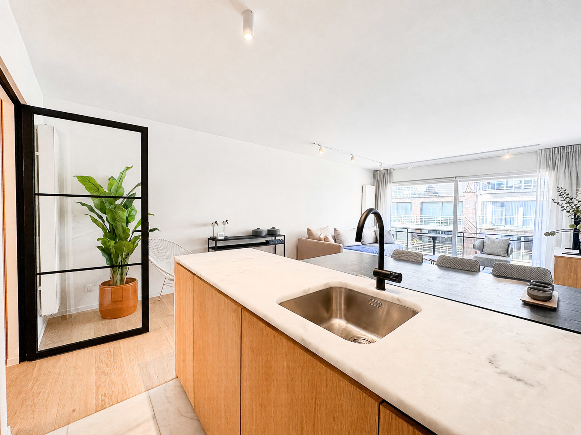 Mooi 2-SLK appartement gelegen vlakbij het zegemeer en de Lippenslaan - foto 5