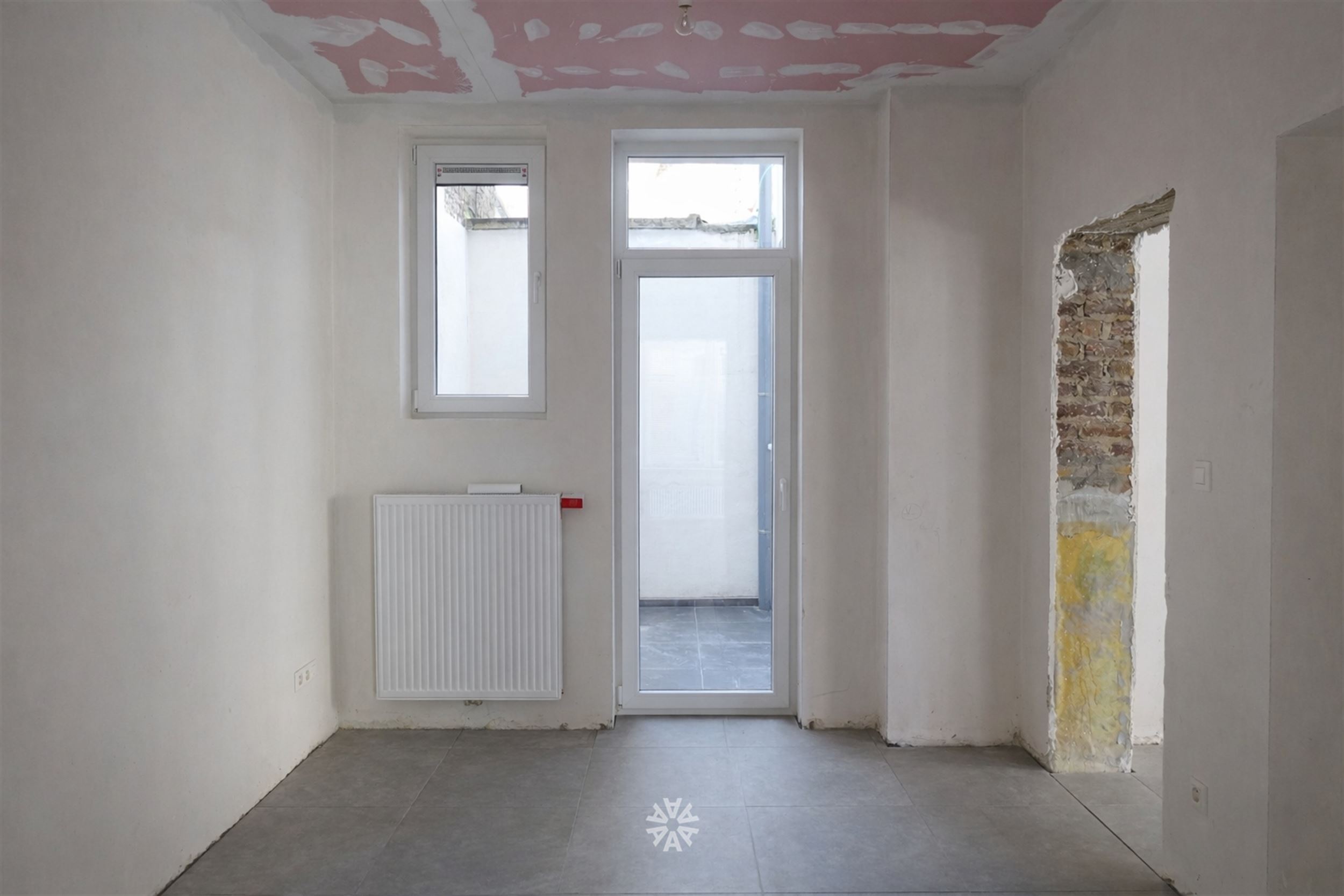 Gerenoveerd handelspand met gezellige binnenkoer te huur in Gent - foto 5