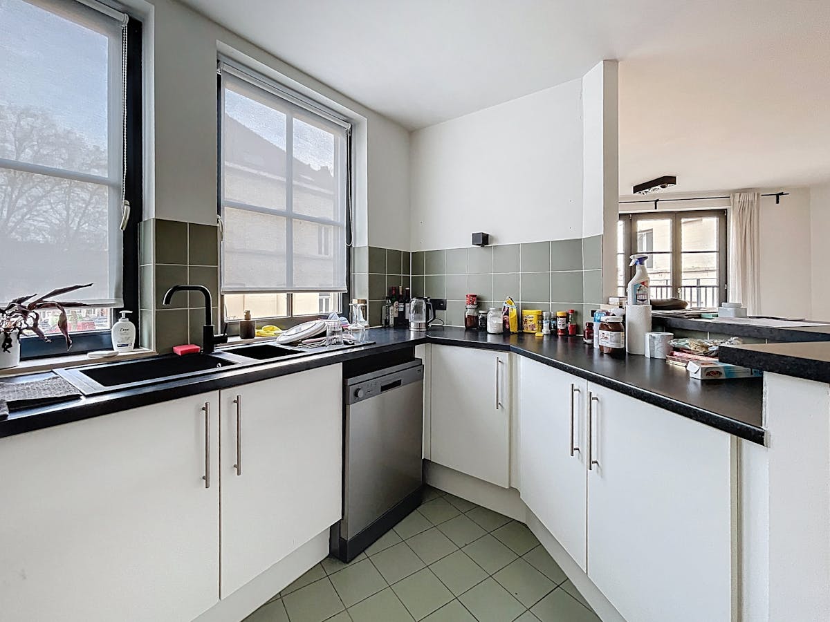 Brussel - Bemeubeld 2 slaapkamer hoek appartement te huur - foto 5