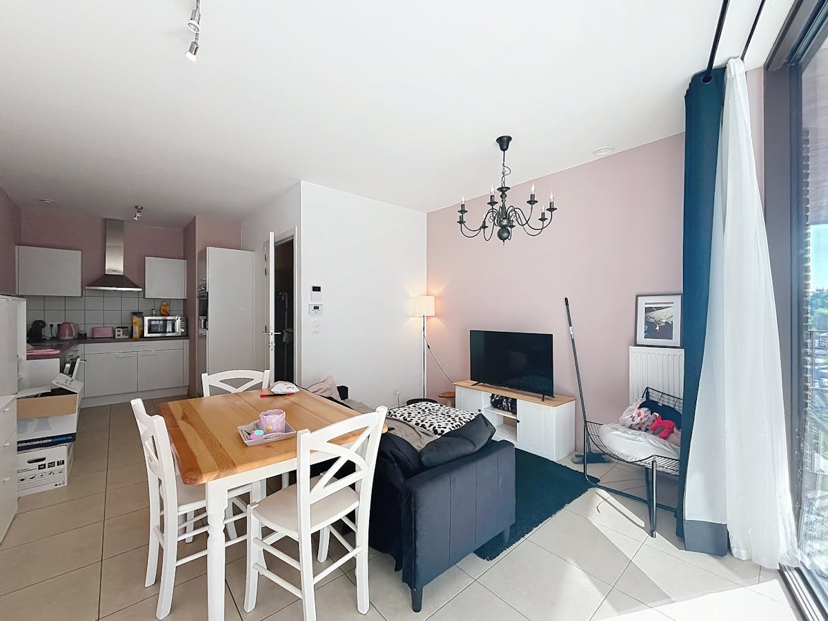 Appartement met 1 slaapkamer te huur, nabij het station van Brugge  - foto 4