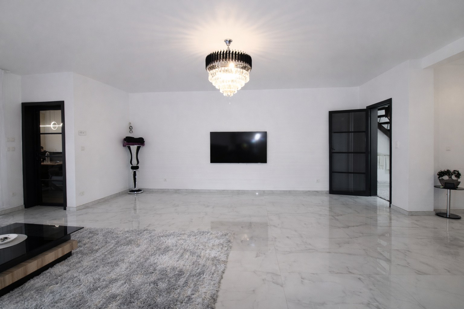 Te koop: Charmante halfopen gezinswoning met 4 slaapkamers en zuidgerichte tuin in hartje Sint-Niklaas! - foto 5