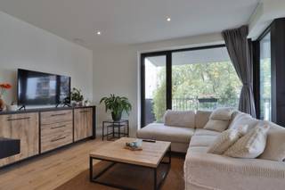 Bent u op zoek naar een nieuwbouwappartement met autostaanplaats en berging vlakbij het centrum van Beveren? Lees dan zeker verder!Dit 2...