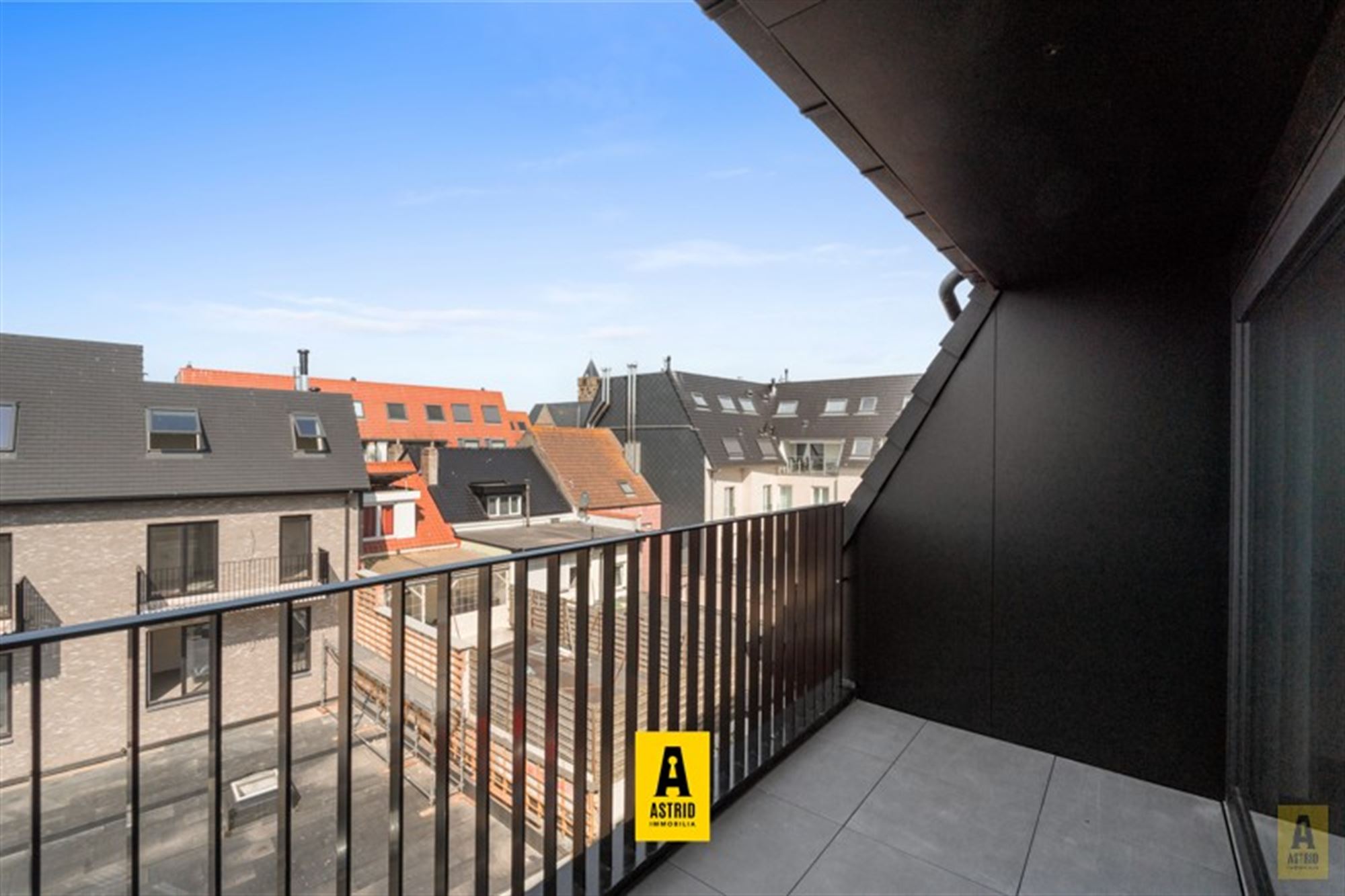 Ruim en zonnig nieuw appartement met mooie terrassen vlakbij zee! - foto 3