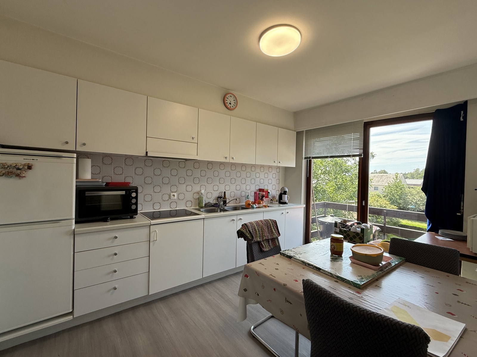 Lichtrijk instapklaar appartement met centrale ligging. - foto 4