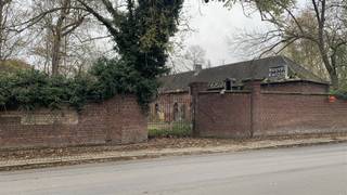Vergund project, gelegen in een uitzonderlijke setting.Het gaat om een beschermd monument, rustig gelegen, in het groen en met zicht op het...