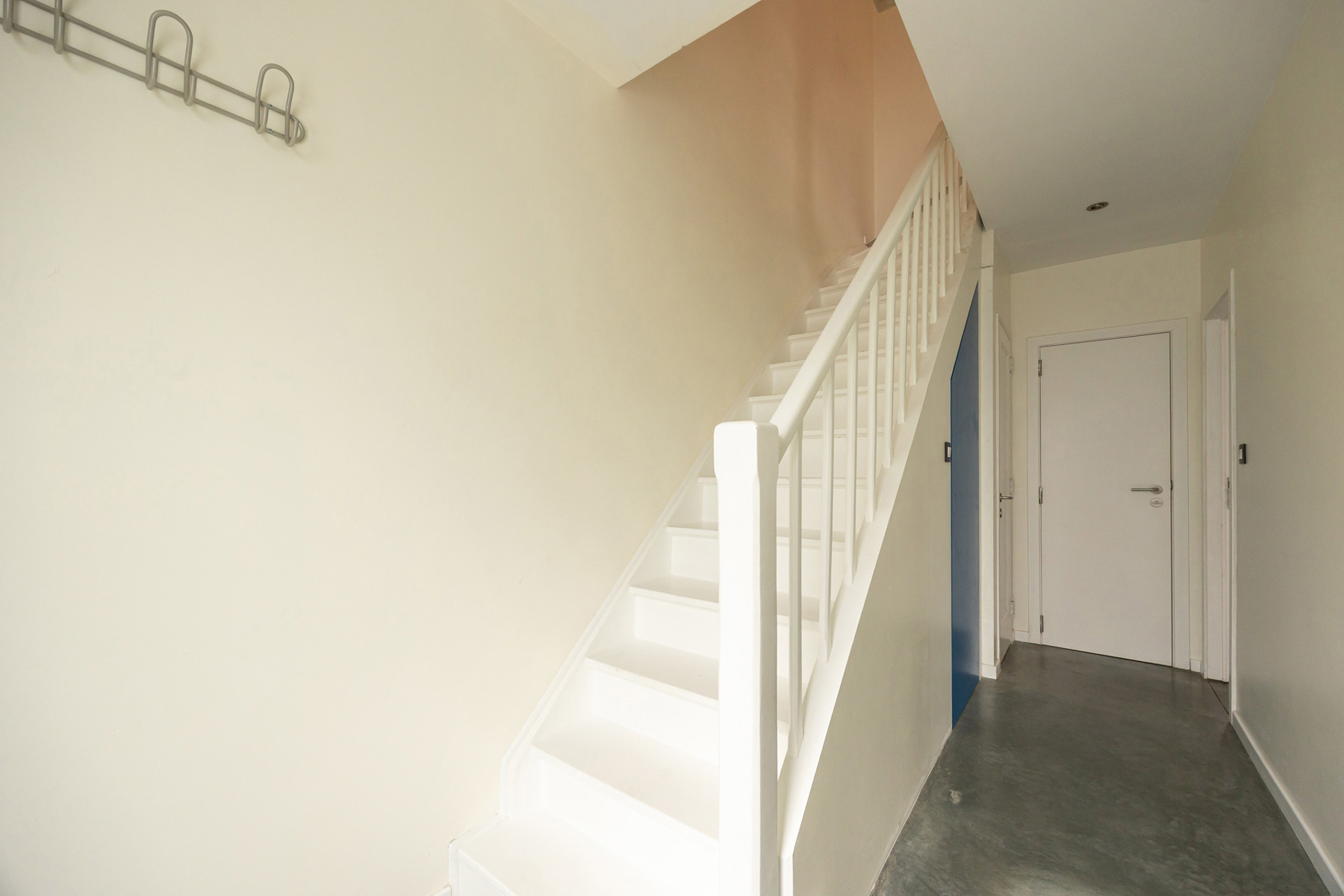 Instapklare woning met drie slaapkamers en moderne afwerking - foto 3