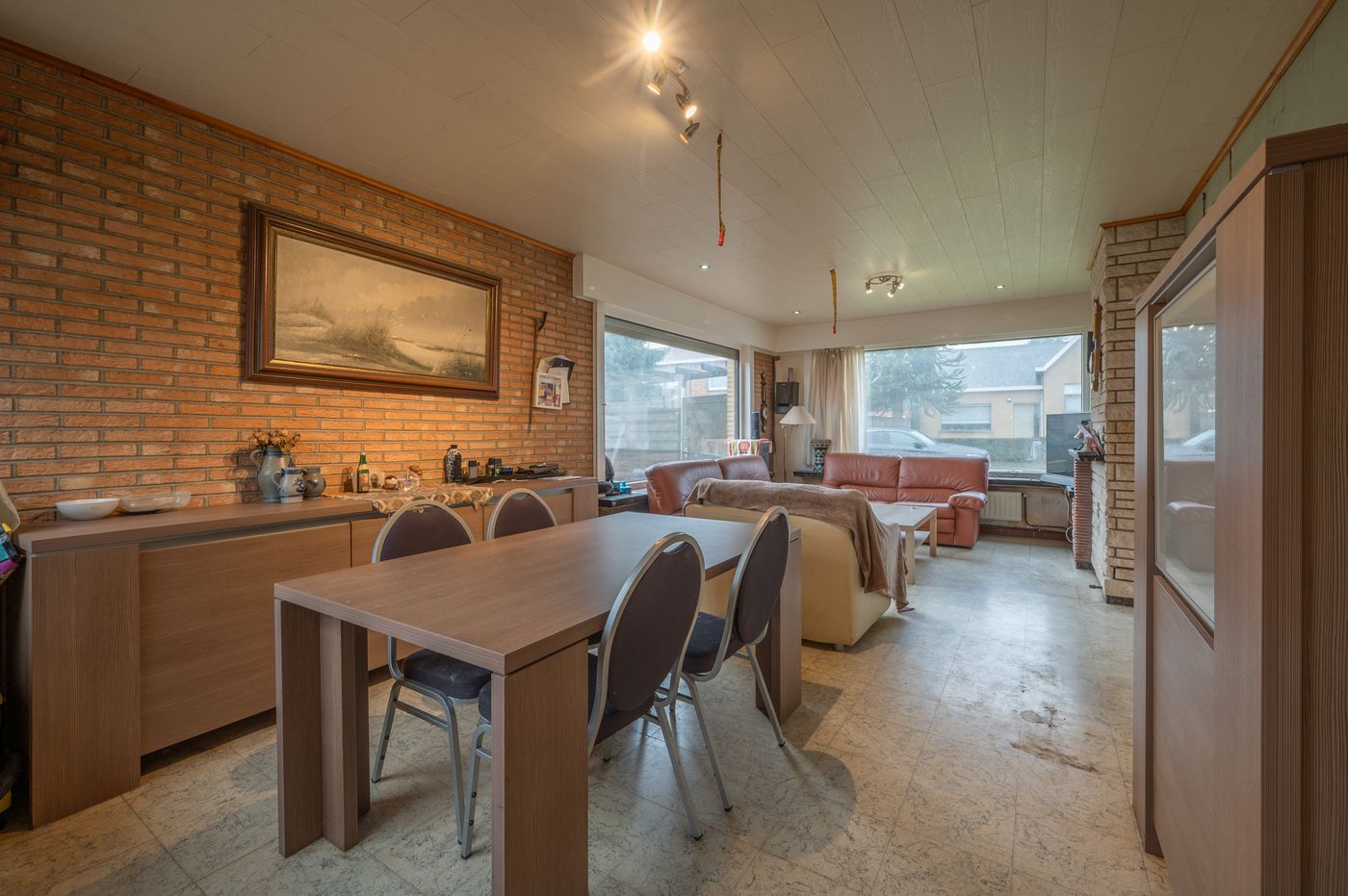 Charmante gezinswoning met garage en tuin op rustige, centrale ligging in Zedelgem - foto 4