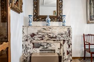 Dit appartement ontdek je in het kloppende hart van Antwerpen, op de iconische Mechelsesteenweg. Een absolute toplocatie die bekend staat om...