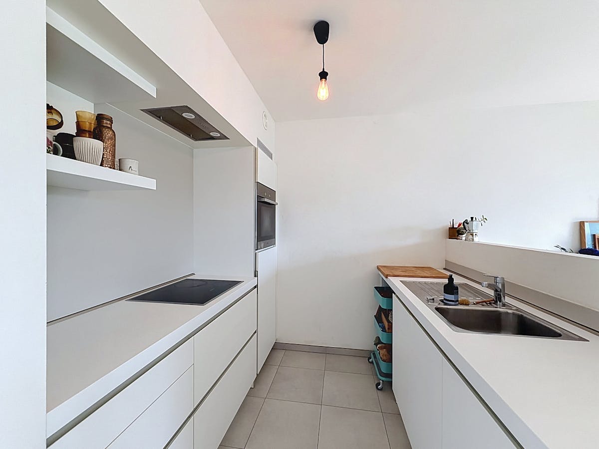 Modern appartement met terras en 2 slaapkamers in Gent - foto 5