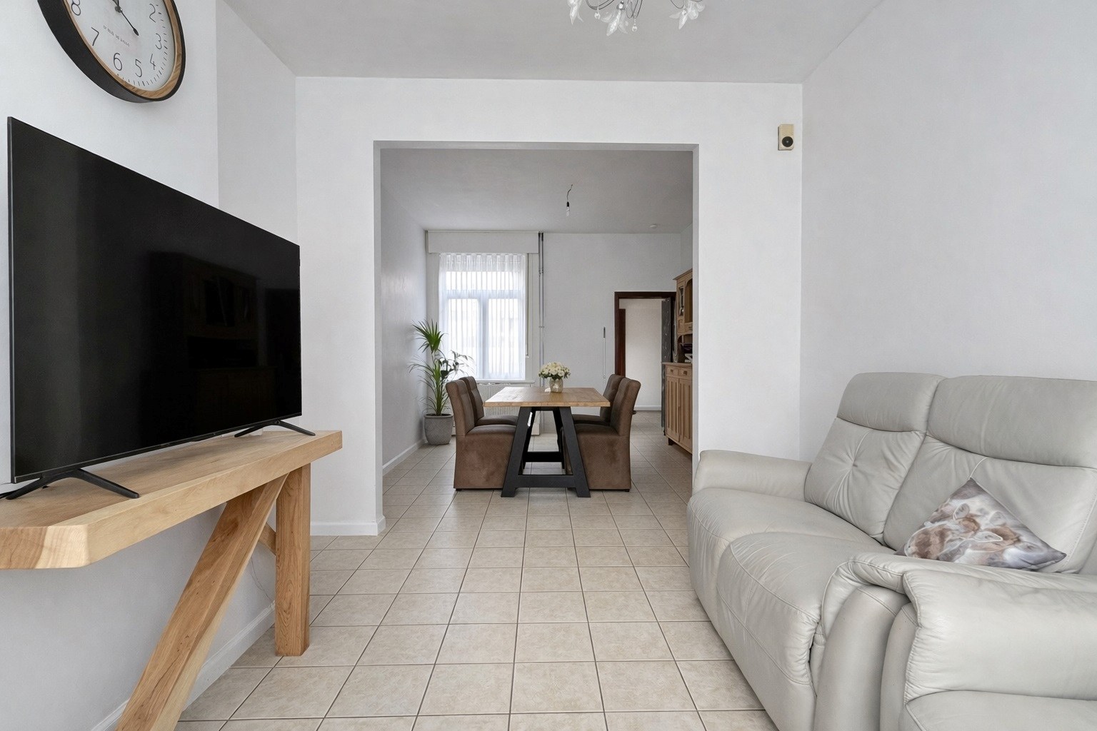 Charmante rijwoning met zonnige tuin in het rustige Woesten - foto 4