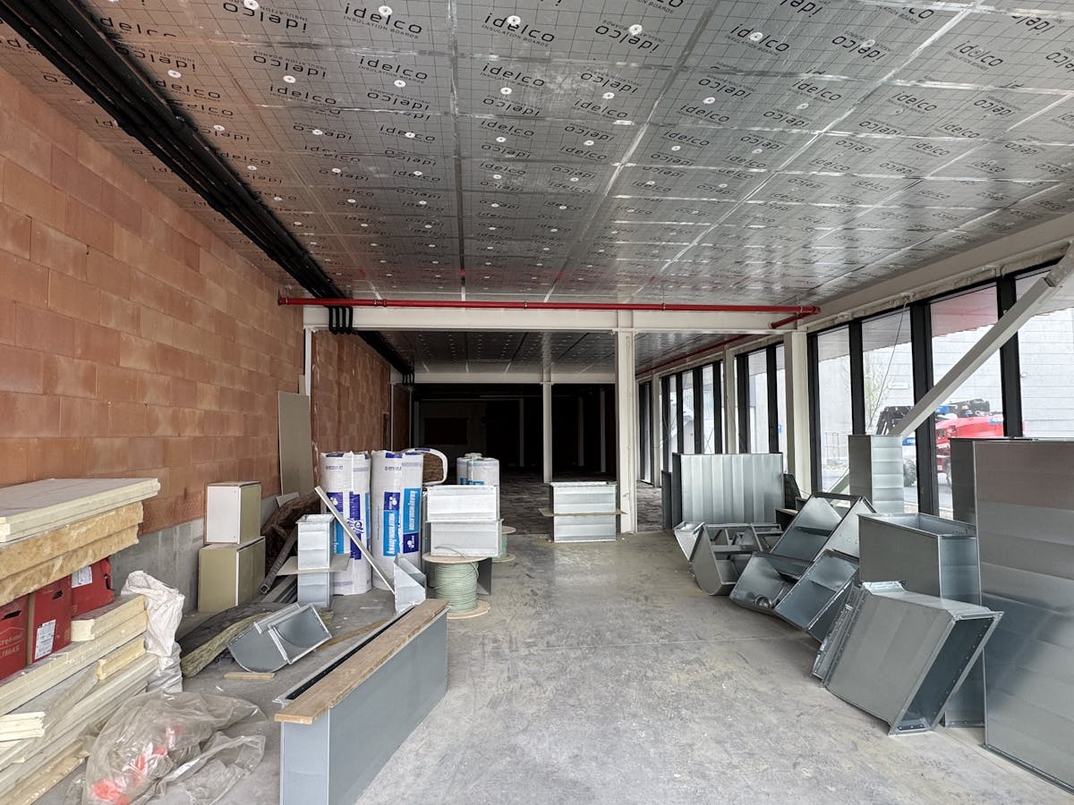 Local commercial moderne à louer à Casco (m²) - photo 5