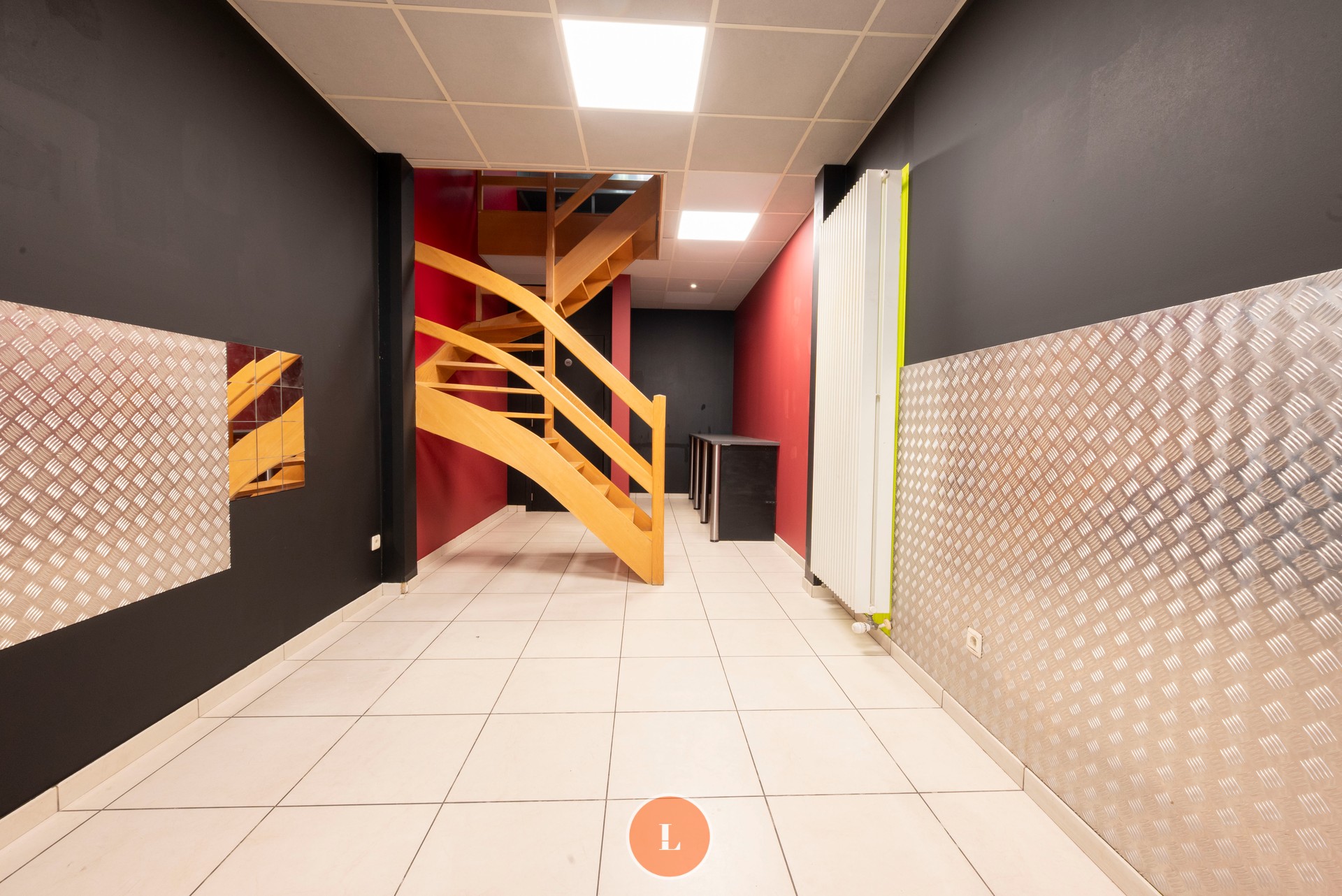 Centraal gelegen handelspand voor gemengd gebruik - photo 4