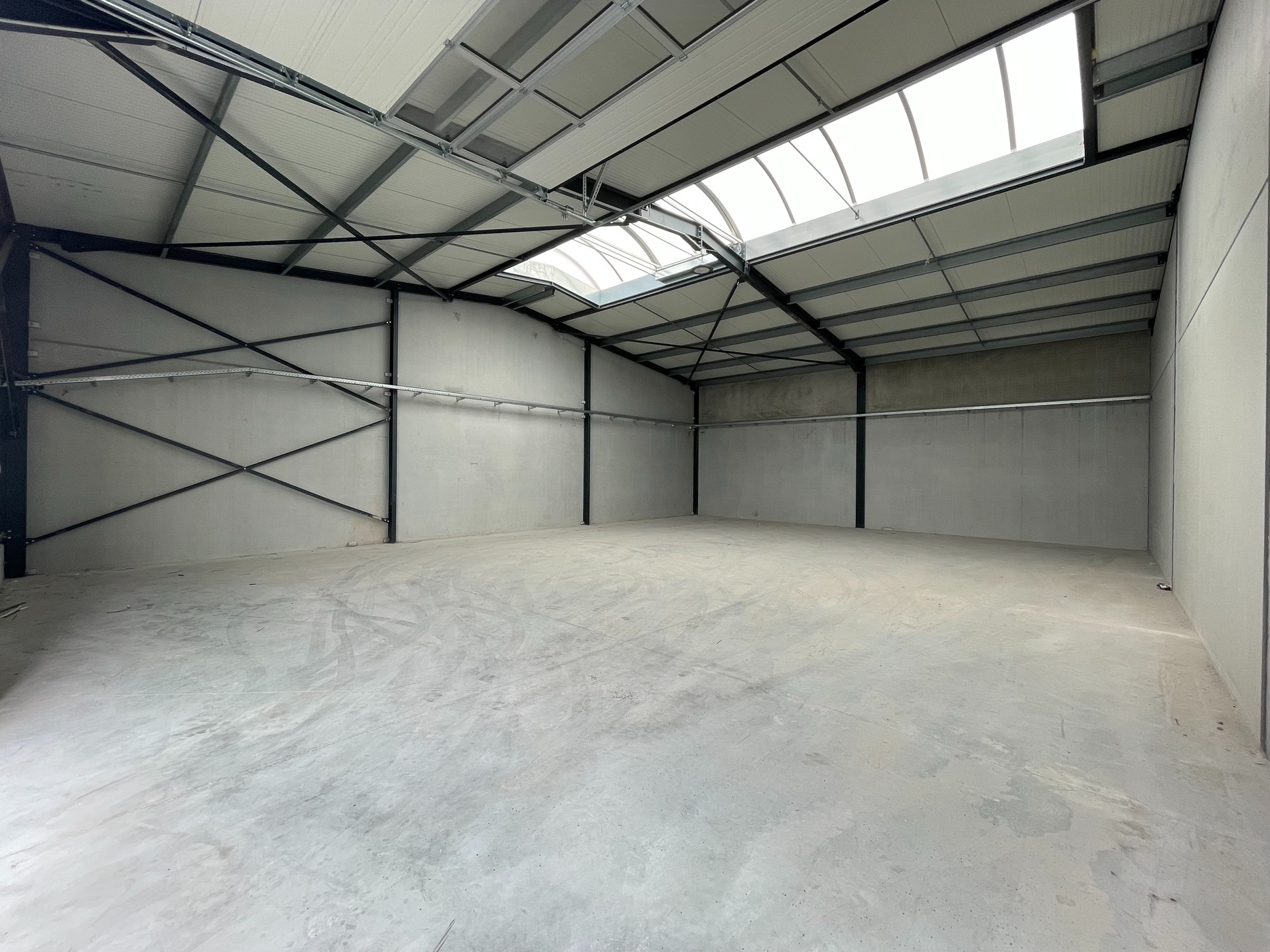 Nieuwbouw KMO-unit TE KOOP (192 m²) te ANZEGEM vlakbij E17 - foto 4