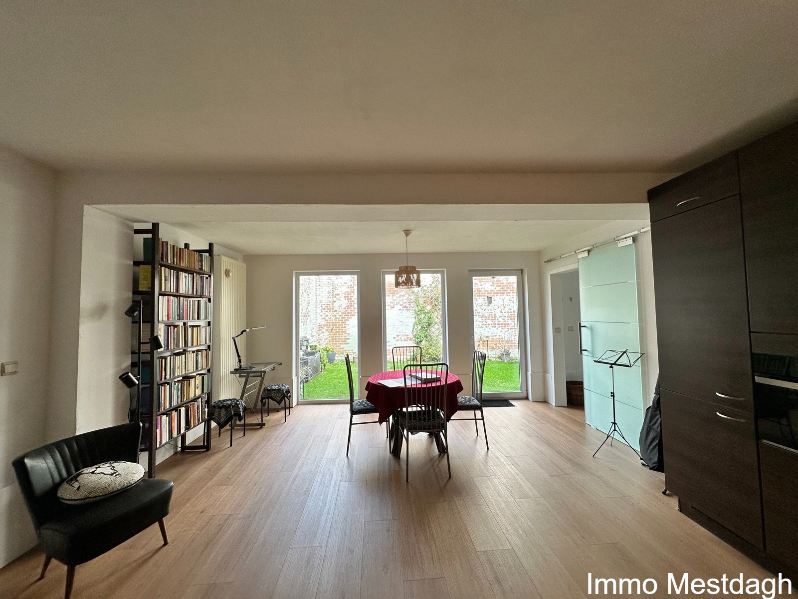 Charmant Gelijkvloers Appartement / Studio met Ruim Terras in Hartje Diest. - foto 3