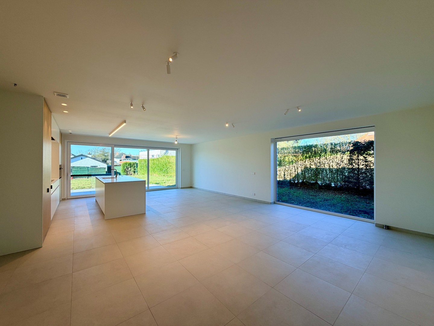 Recente nieuwbouwwoning in centrum Tielt! - foto 3