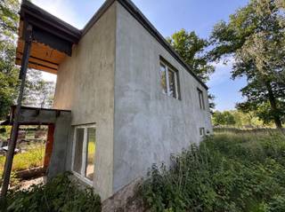 Ruwbouw vakantiewoning in het rustige MeerdonkDeze vakantiewoning kan nog volledig naar eigen smaak worden afgewerkt en kan zo zorgen voor de...