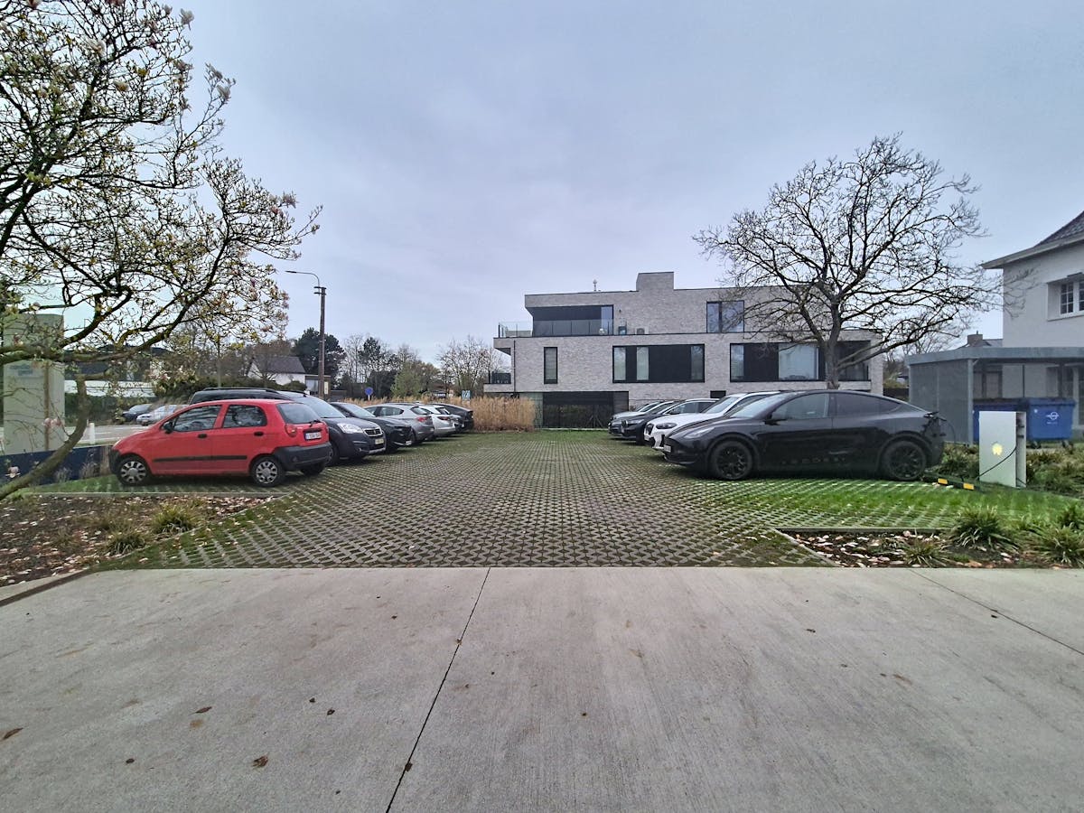 Espaces de bureaux multiservices à louer près de l'E17 à Melle - photo 2