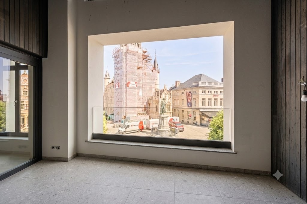 Exclusieve quasi-nieuwbouw 130 m² met privatieve lift en panoramisch uitzicht op de Grote Markt - foto 5