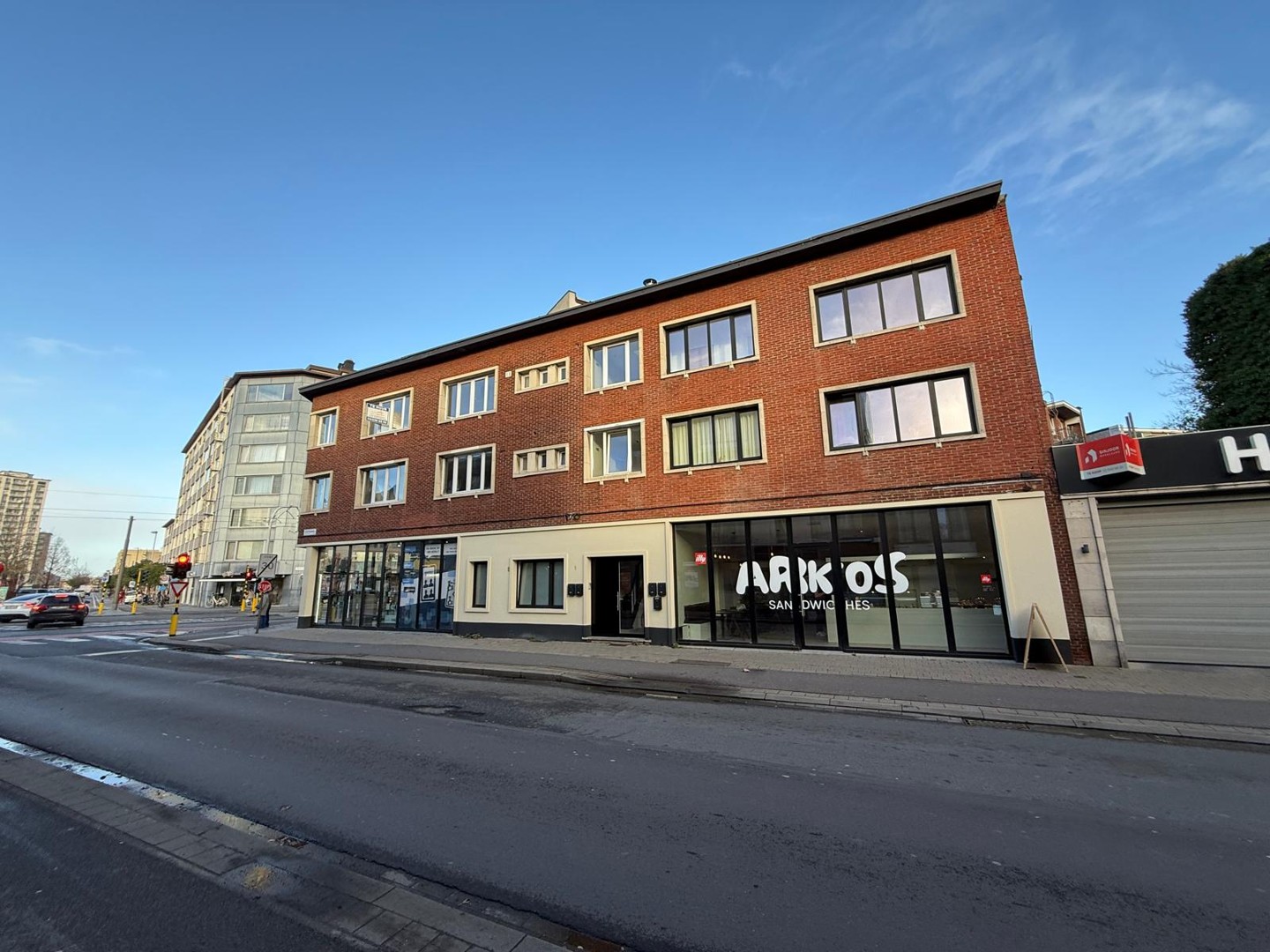 VERHUURDE OPBRENGSTEIGENDOM - OPTOPPING MOGELIJK - foto 2