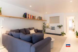 2100 DEURNE-ZUID | TOTALLY RENOVATED DUPLEX APARTMENT WITH 3 BEDROOMS, 2 BATHROOMS, GARAGE AND GARDEN | EPC B | On the second floor you enter into a...