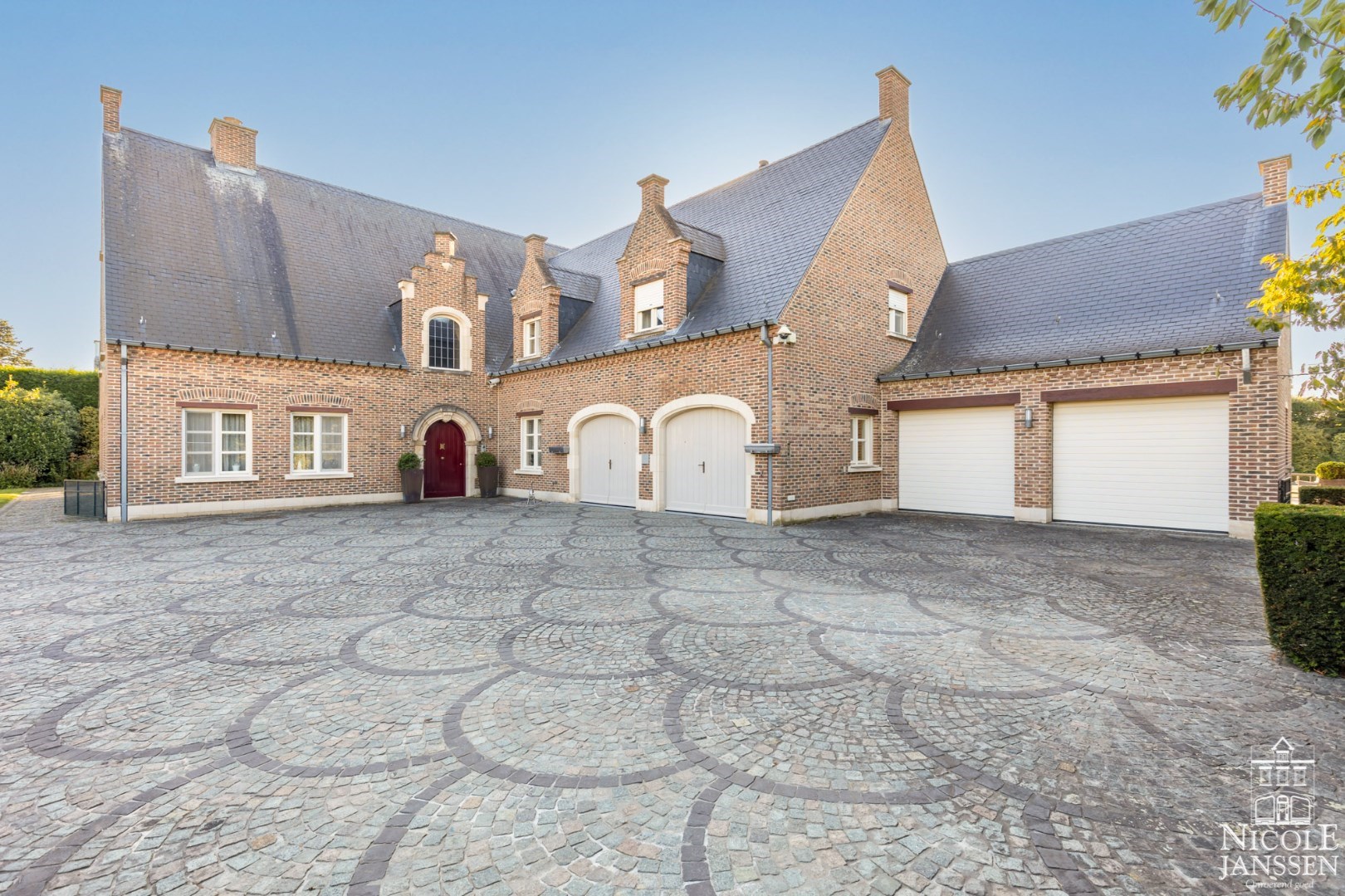 Maison à vendre à Maaseik avec 3 chambres - photo 1