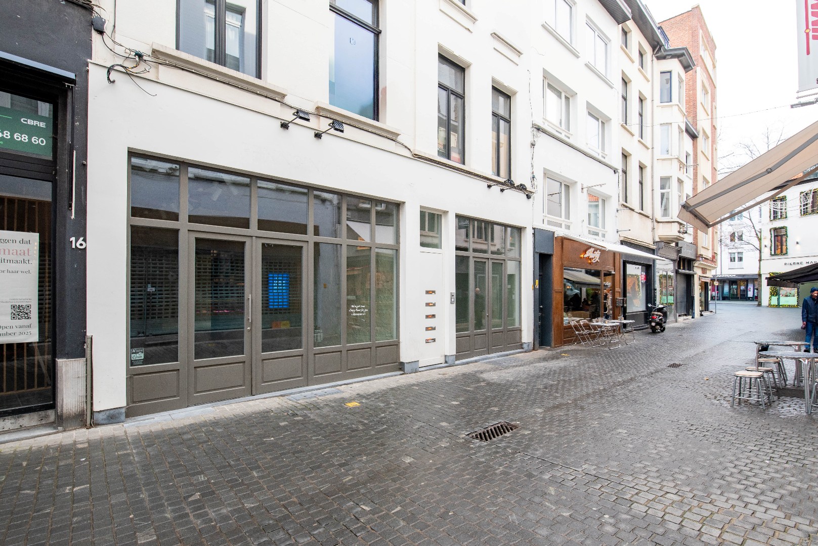 Mooie winkel met brede etalage - foto 2