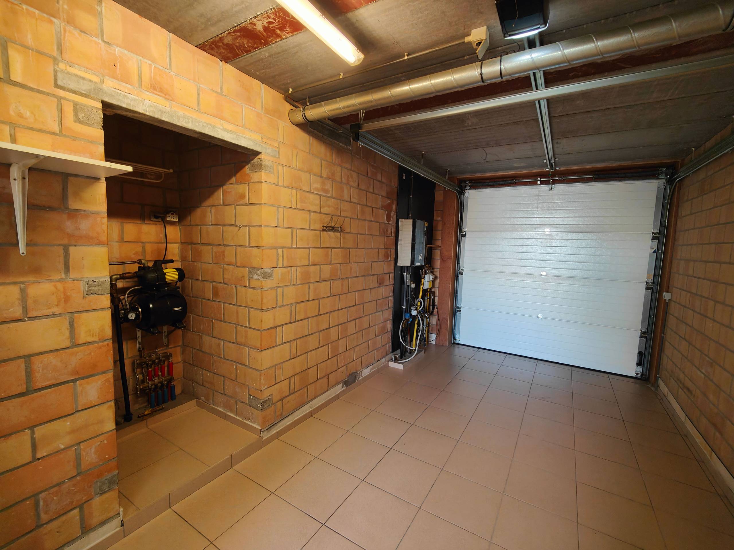 Moderne energiezuinige woning met garage gelegen op een goede locatie in Oostnieuwkerke - foto 5