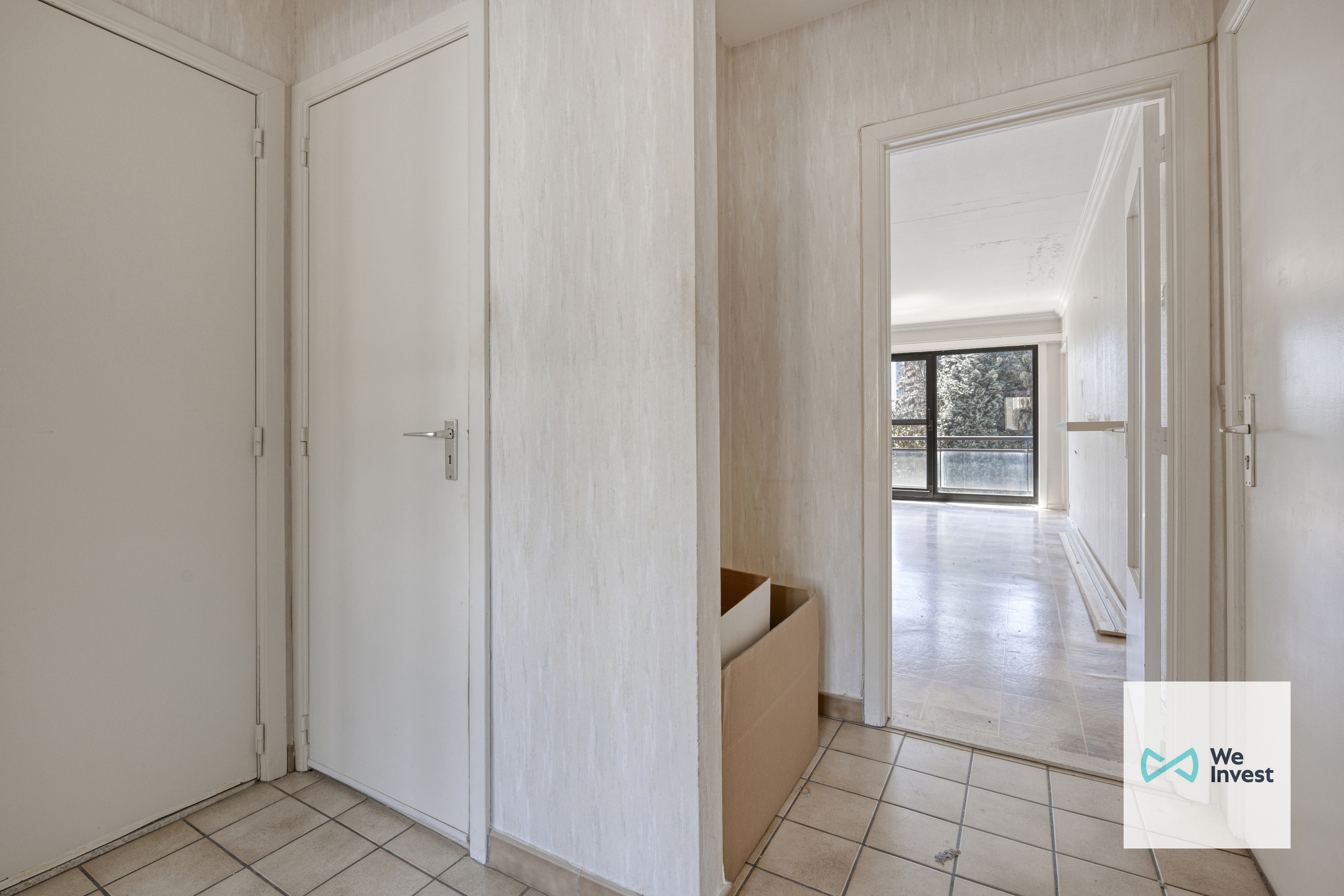 Ruim 2-slaapkamerappartement met balkon en binnenstaanplaats - foto 2