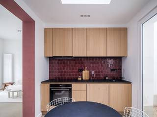 4-slaapkamer renovatie op toplocatie aan Sint-PieterspleinMobi-score: 9/10EPC: A - energiezuinig wonenGelegen in een rustige zijstraat vlak bij het...