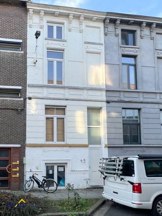 Studentenkamer te huur in Gent!Deze studio wordt uitsluitend verhuurd aan studenten die officieel ingeschreven zijn aan een onderwijsinstelling.Op...