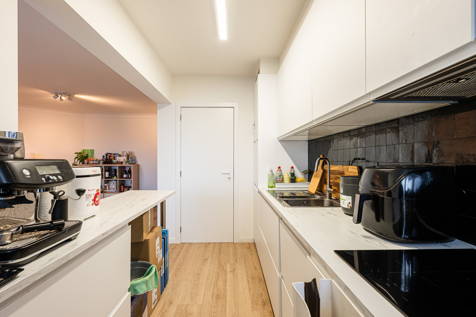 Karaktervol appartement met 2 slaapkamers, kelder en autostaanplaats - foto 4