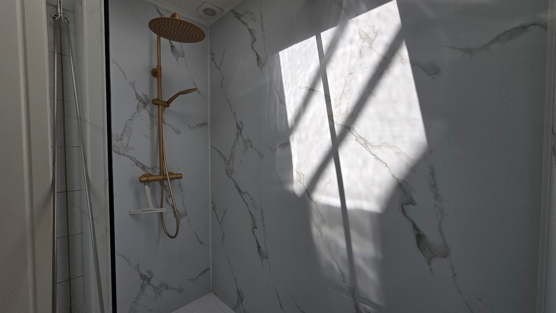 Stylishly renovated home near De Vaart (Leuven) - photo 4