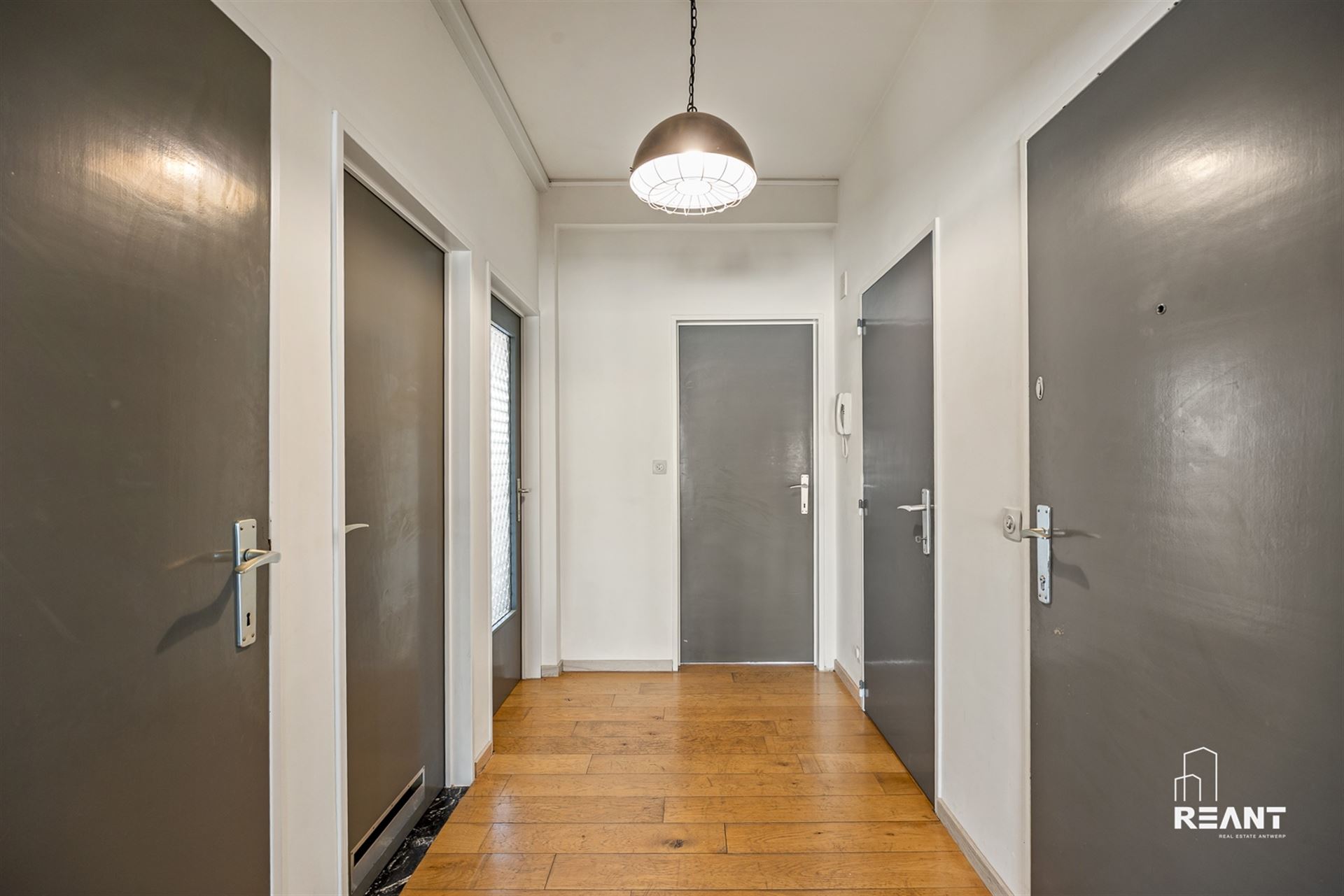 Appartement à vendre à Anvers avec 2 chambres - photo 2