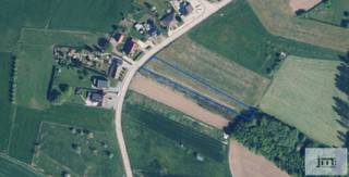 Bent u op zoek naar een investering in landbouwgrond of wilt u uw landbouwactiviteiten uitbreiden?<br /><br />Deze landbouwgronden, rustig gelegen in Wellen, bieden een mooie opportuniteit.<br />Dankzij de gunstige ligging en vlotte bereikbaarheid vormen deze percelen een waardevaste investering binnen een agrarische omgeving.<br /><br />De gronden zijn momenteel verpacht (2016).<br /><br />Voor meer informatie of het plannen van een afspraak, contacteer Niels via 0473 39 44 39.