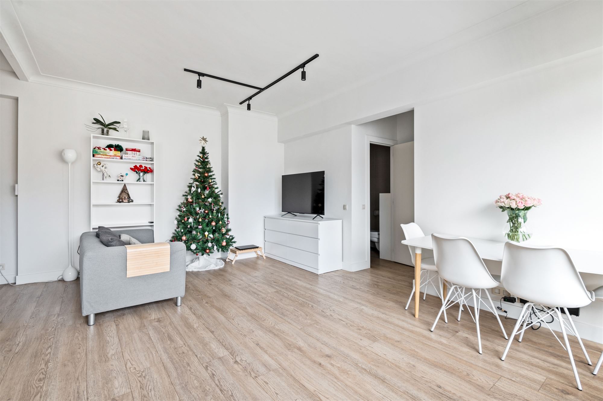Modern vernieuwd 1-slpk appartement met frisse uitstraling - foto 3