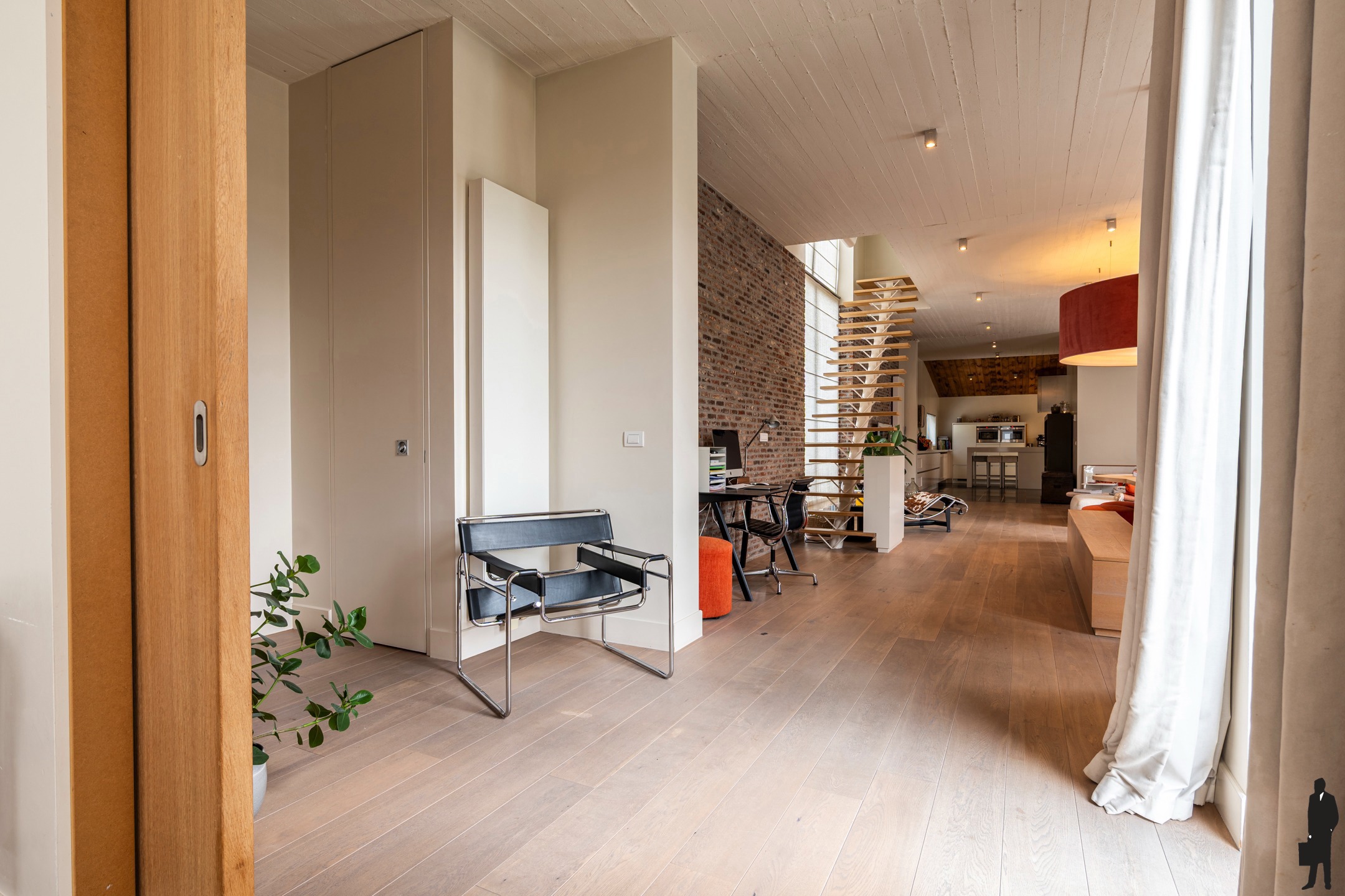 Unieke villa met zwembad, 4 slpk en zuidgerichte tuin - foto 4