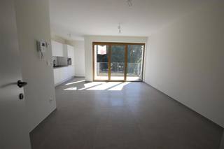 Ligging: Centraal gelegen vlakbij het centrum van Vosselaar, openbaar vervoer, scholen en met een vlotte verbinding naar...