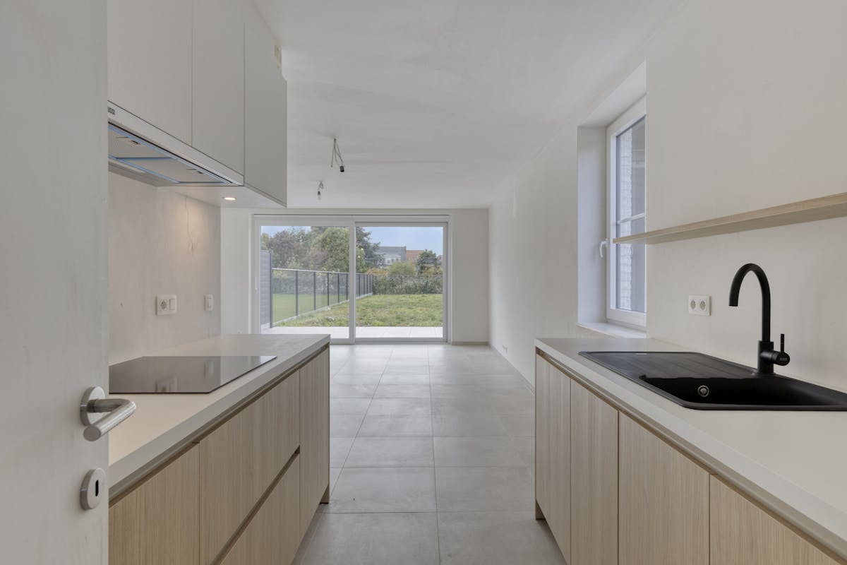 Instapklaar huis met 3 slaapkamers en carport in Izegem! - foto 4