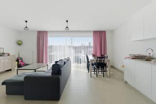 Te koop: recent energiezuinig appartement in het centrum van Izegem, op wandelafstand van scholen en openbaar vervoer. Dit appartement, gebouwd in...