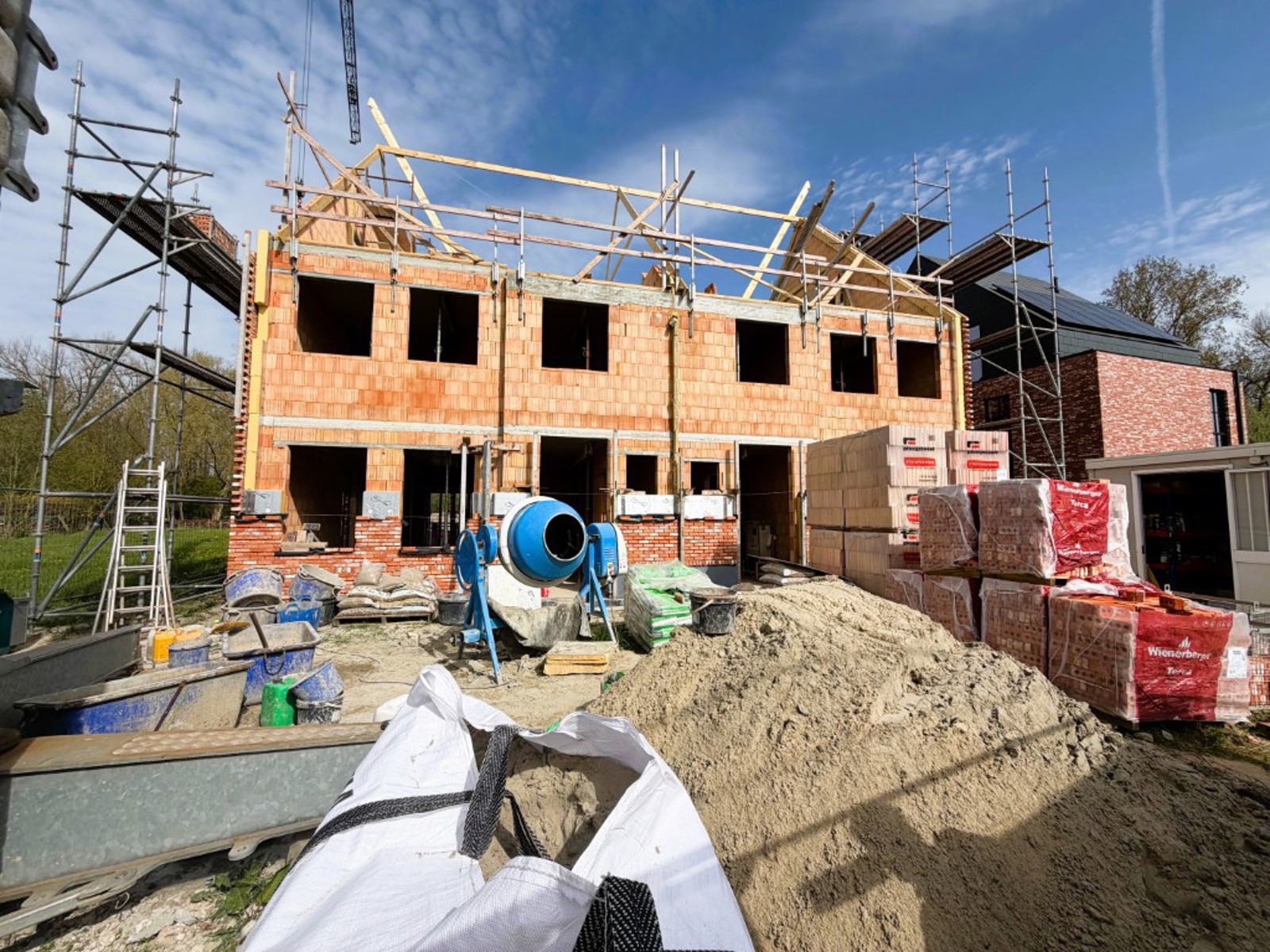 Ruime woning, rustig gelegen - Lot 4 (Rechts) - foto 2