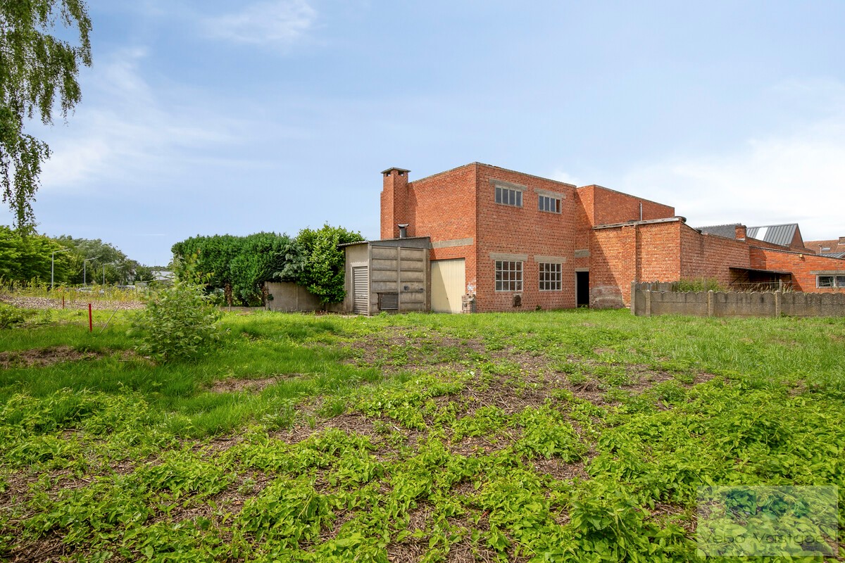 Te renoveren woonhuis met vergund magazijn (612 m²) te Keerbergen - foto 4