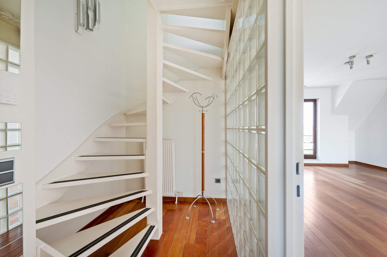 Triplex penthouse met 3 slaapkamers, ruim zonneterras en garagebox te Lier - foto 4