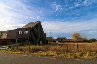Terrain à vendre à Tamise