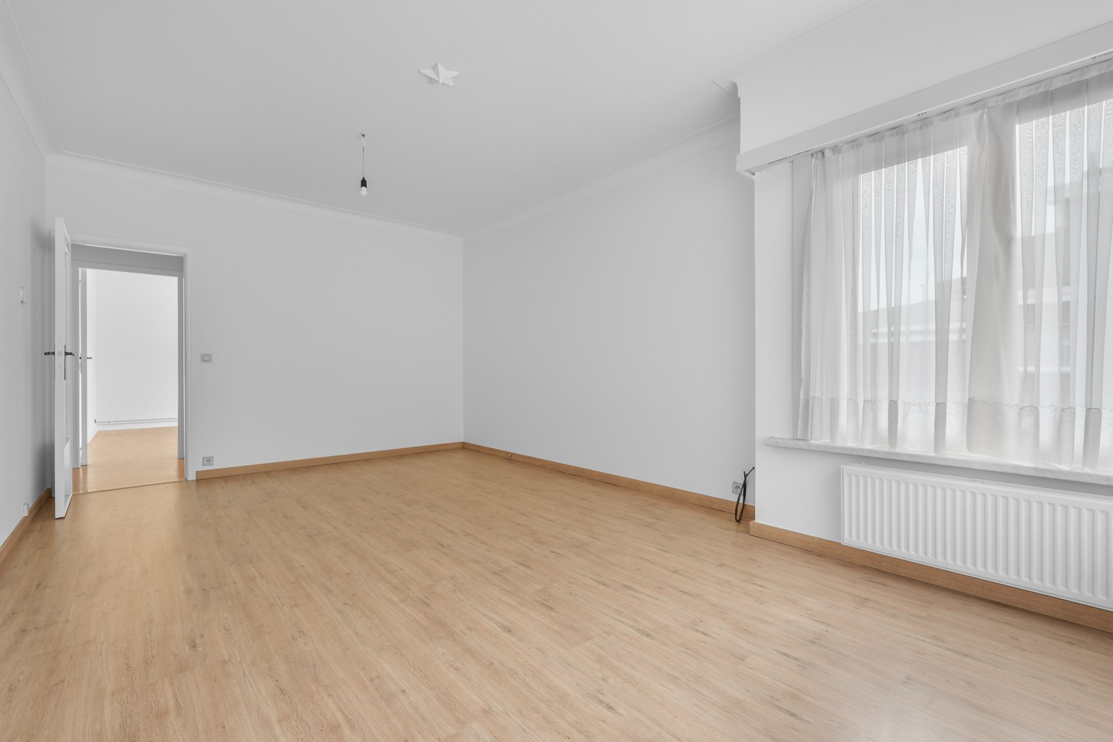 Gelijkvloers appartement met 2 slaapkamers en binnenkoertje - foto 4