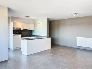 Le moyen le plus rapide pour visiter cet appartement ? Demandez votre visite via le bouton rouge de notre site Web (www.dewaele.com) et vous...