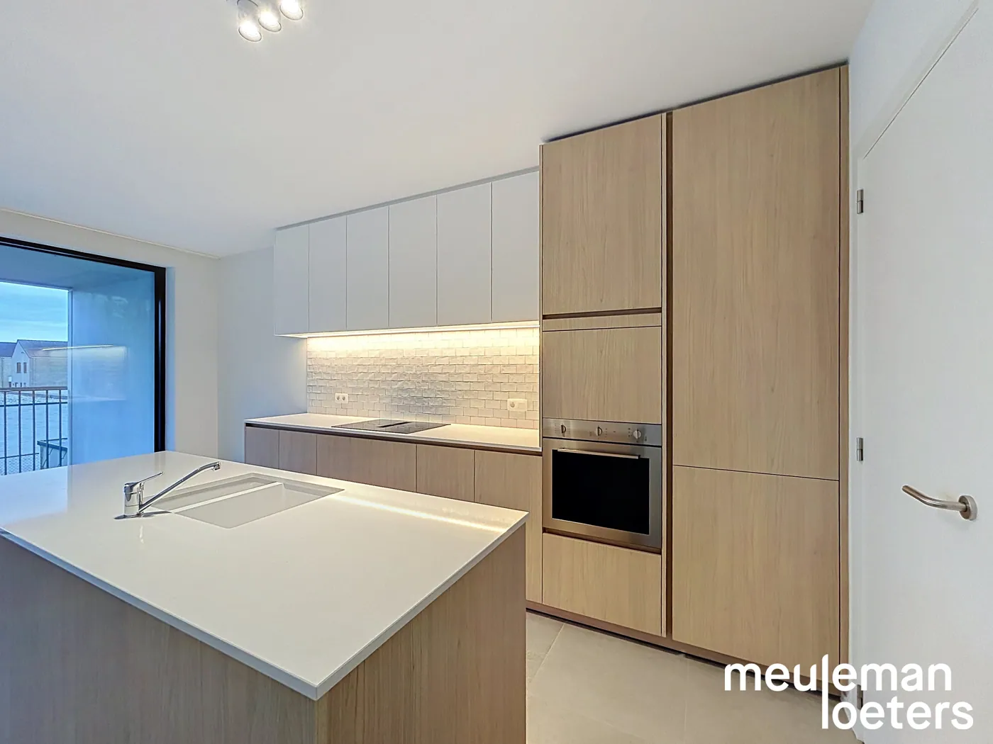 Appartement économe en énergie avec trois chambres, grande terrasse et garage - photo 4